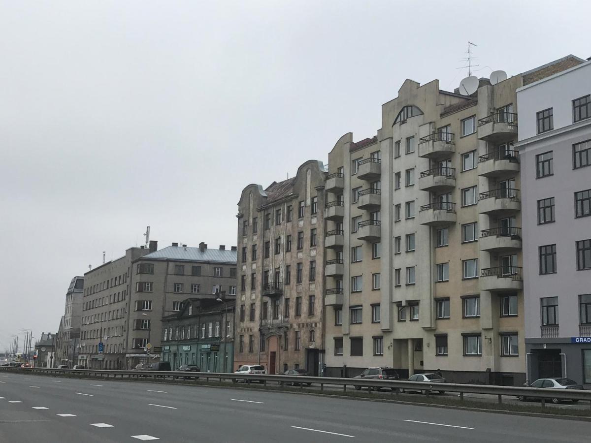 Riverside Promenade Apartment M リガ エクステリア 写真